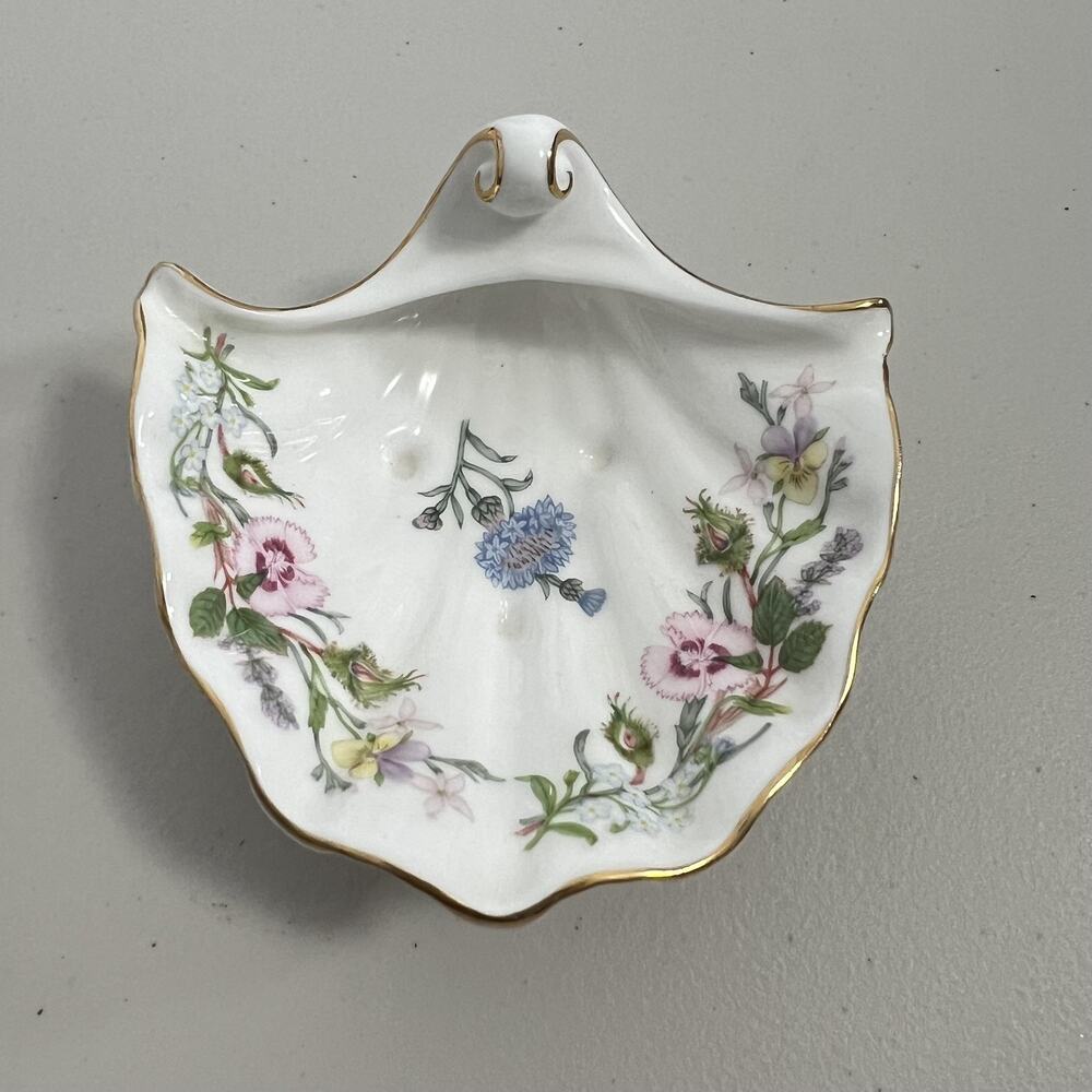 Aynsley Wild Tudor Shell Trinket Dish Floral Fine Bone‎ China England Gold Trim